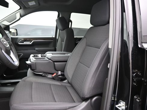 New 2026 GMC Sierra 1500 SLE w/ Preferred Package image 11