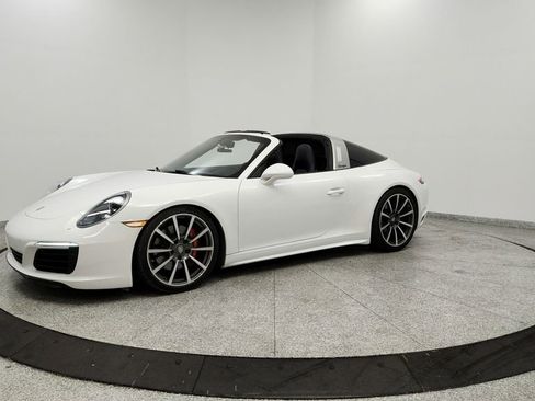 Used 2017 Porsche 911 Targa 4S AWD/4WD image 9