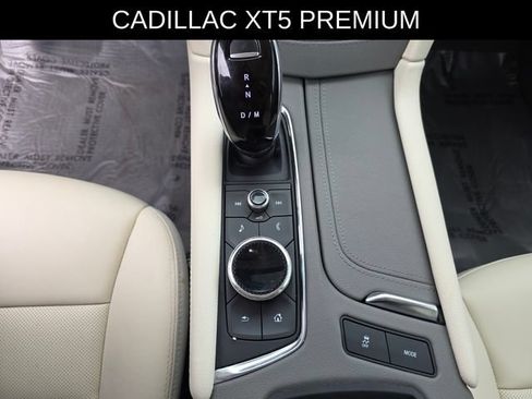 Used 2021 Cadillac XT5 Premium Luxury FWD image 26