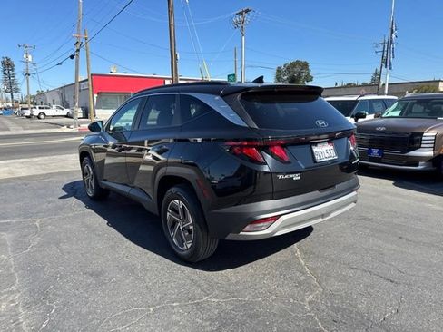 Used 2025 Hyundai Tucson Blue AWD/4WD image 8