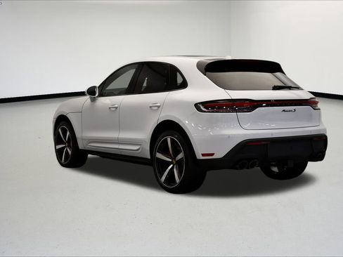 Used 2024 Porsche Macan S image 3