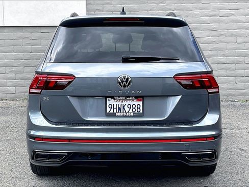 Certified 2023 Volkswagen Tiguan SE R-Line FWD image 3
