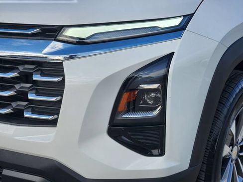 Used 2026 Chevrolet Equinox LT FWD image 16