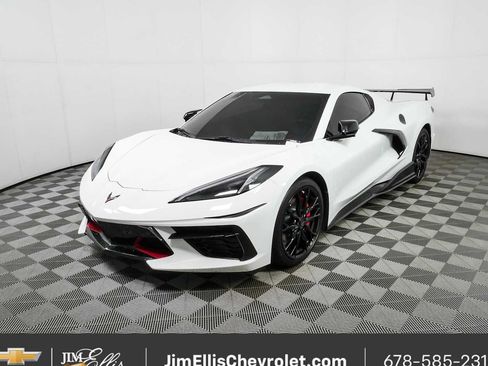 Used 2024 Chevrolet Corvette Stingray Preferred Cpe w/ Stealth Interior Trim Package RWD image 21