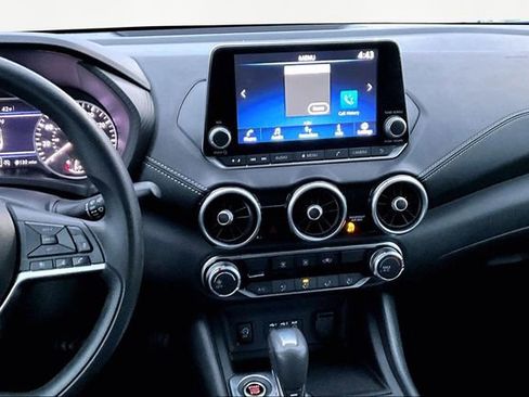 Used 2024 Nissan Sentra SV image 9