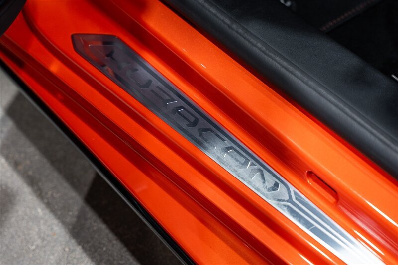 Used 2020 Lamborghini Huracan EVO AWD/4WD image 25