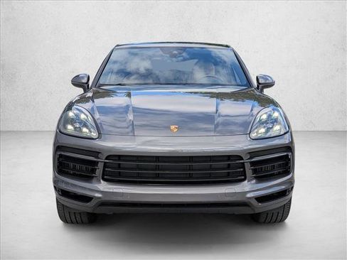 Used 2022 Porsche Cayenne E-Hybrid image 2