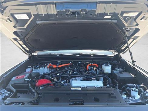 Certified 2025 Toyota Tacoma TRD Pro AWD/4WD image 21