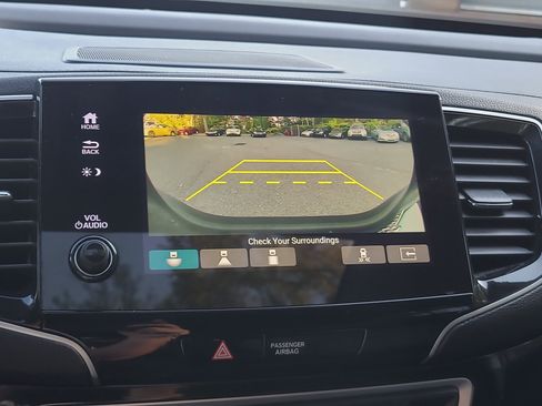 Used 2021 Honda Pilot Touring image 30