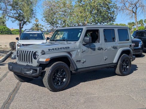 Used 2019 Jeep Wrangler Unlimited Sahara image 1