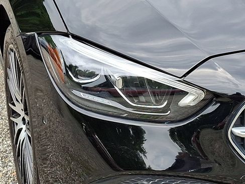 Used 2024 Mercedes-Benz C 300 4MATIC Sedan image 9