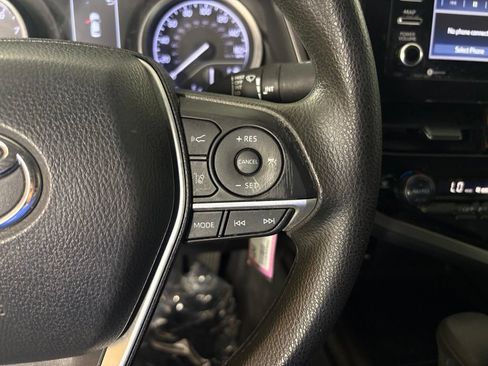 Used 2022 Toyota Camry LE w/ Carpet Mat Package (TMS) FWD image 20