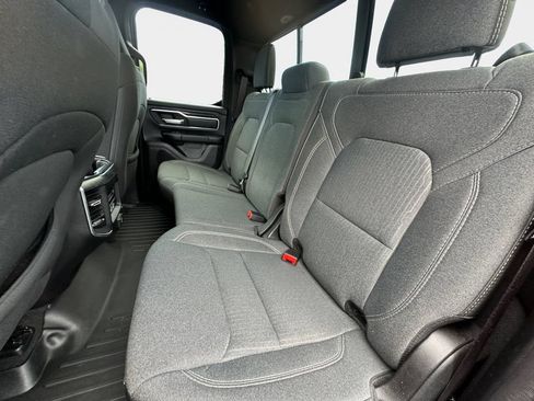 Certified 2022 RAM 1500 Big Horn w/ Night Edition AWD/4WD image 9