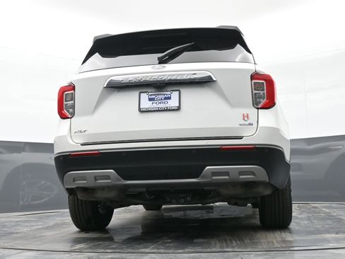 Used 2020 Ford Explorer XLT w/ Equipment Group 202A image 44