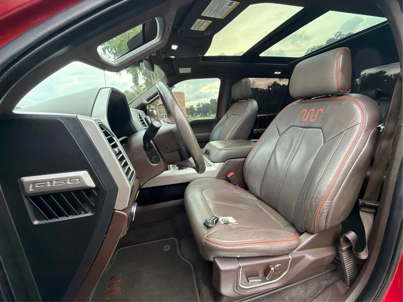 Used 2015 Ford F150 King Ranch w/ Equipment Group 601A Luxury AWD/4WD image 19