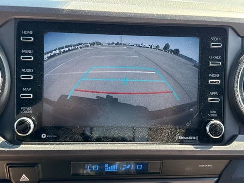 Used 2021 Toyota Tacoma TRD Off-Road w/ Technology Package AWD/4WD image 28