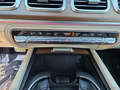 Used 2024 Mercedes-Benz GLE 63 AMG S image 21