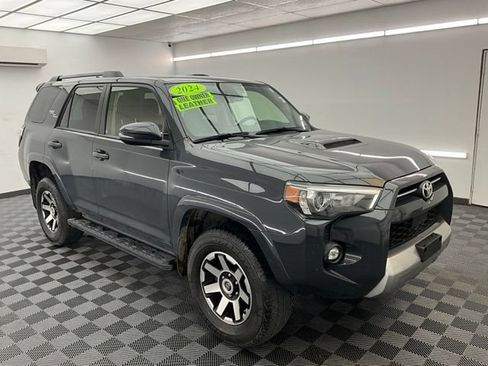 Used 2024 Toyota 4Runner TRD Off-Road Premium AWD/4WD image 3