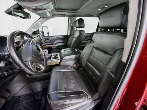 Used 2019 GMC Sierra 2500 Denali AWD/4WD image 5