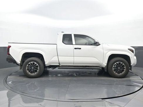 Used 2025 Toyota Tacoma SR w/ Towing Package image 2