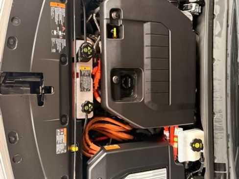 Used 2014 Chevrolet Volt w/ Enhanced Safety Package 1 FWD image 30