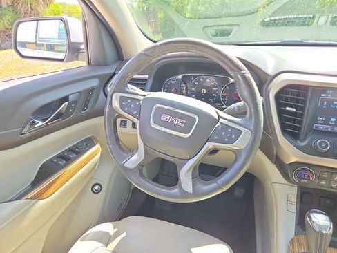 Used 2019 GMC Acadia Denali w/ Technology Package image 17