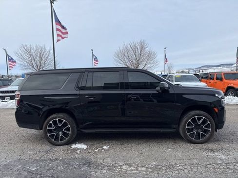 Used 2024 Chevrolet Suburban RST w/ Luxury Package AWD/4WD image 15