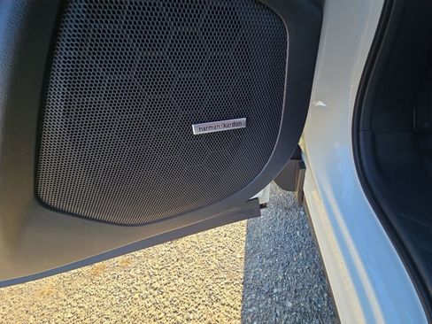 New 2026 Subaru Ascent Limited Bronze image 24