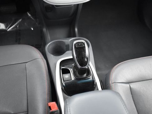 Used 2017 Chevrolet Bolt Premier w/ Driver Confidence II Package image 22