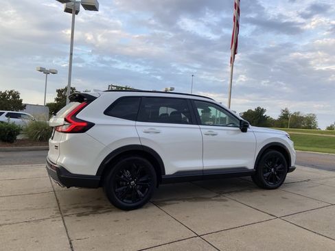 Used 2026 Honda CR-V Sport Touring image 12