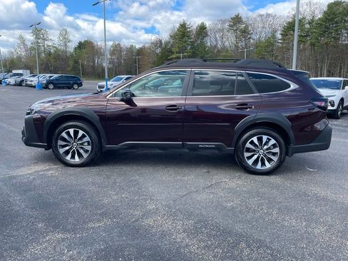 Used 2025 Subaru Outback Limited AWD/4WD image 3