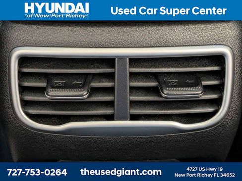 Used 2023 Hyundai Santa Fe SEL AWD/4WD image 17