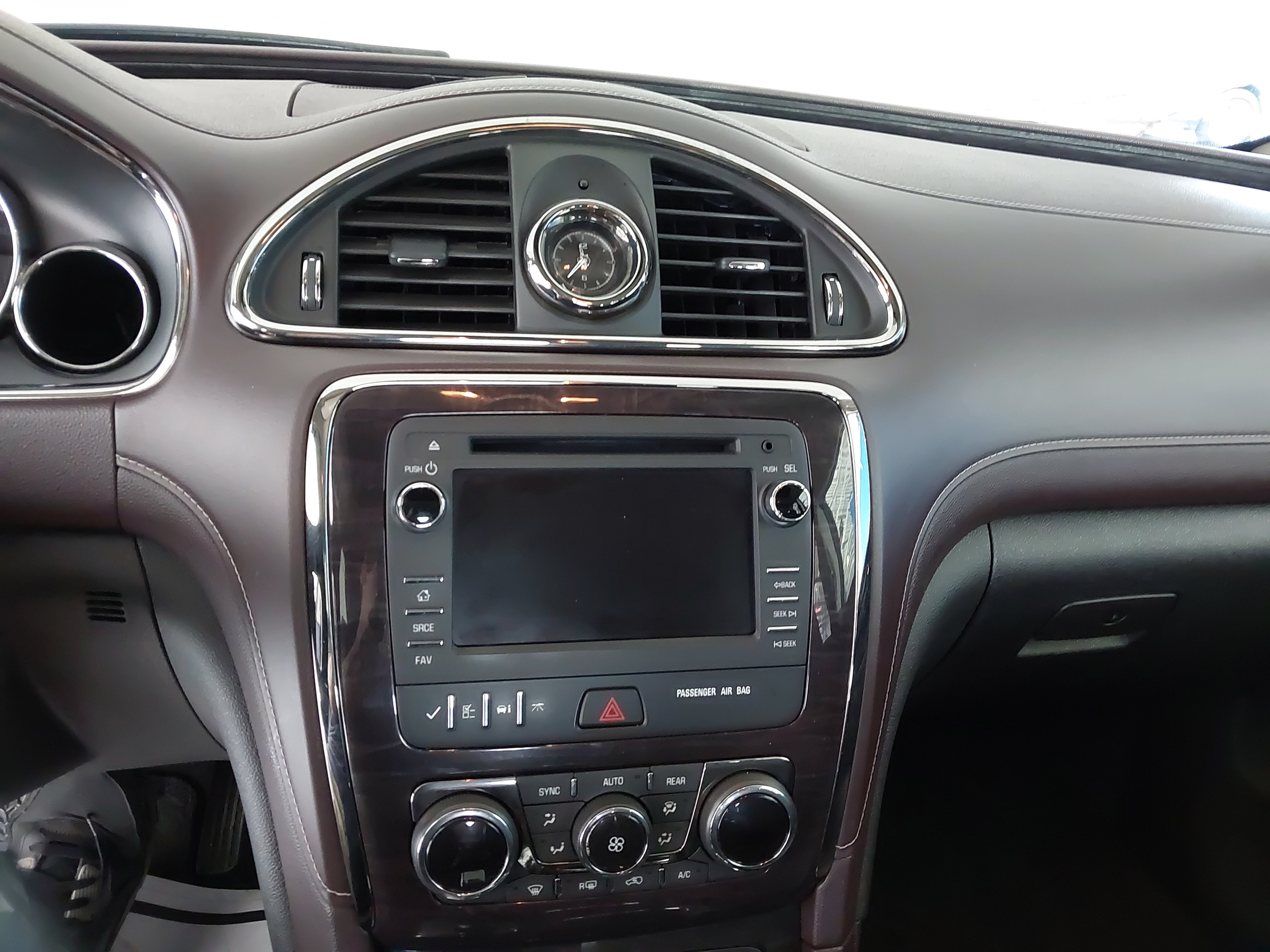 Used 2016 Buick Enclave Leather AWD/4WD image 20