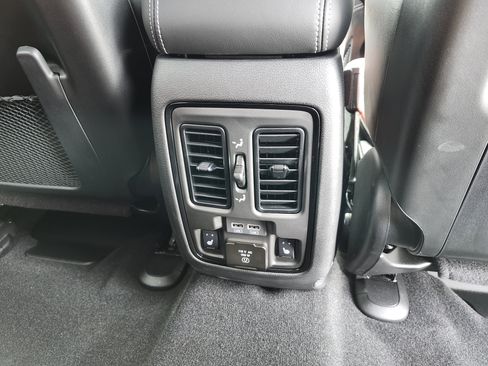 Used 2024 Dodge Durango SRT AWD/4WD image 26