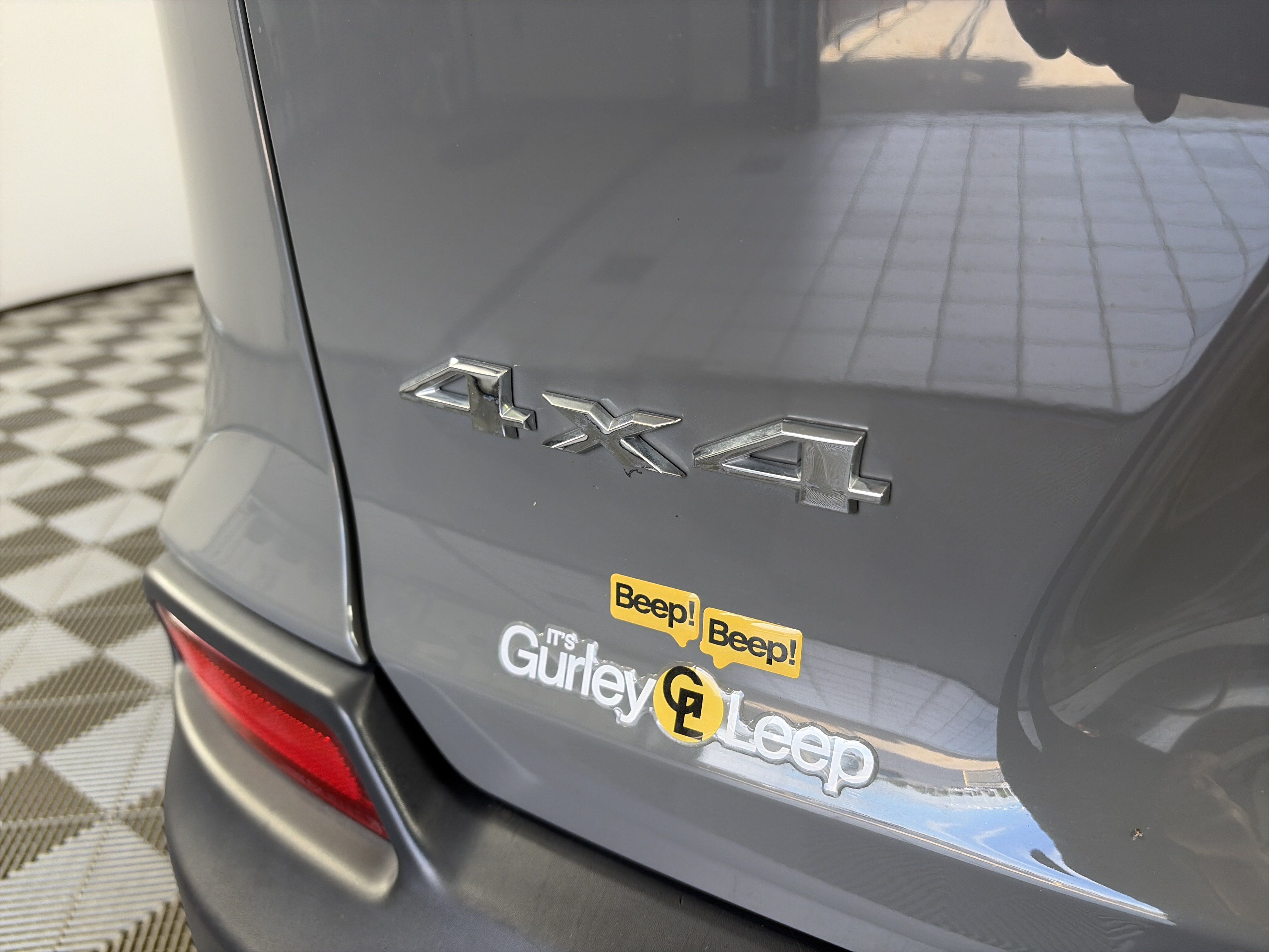 Used 2019 Jeep Cherokee Limited w/ Luxury Group AWD/4WD image 16