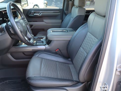 Used 2022 Chevrolet Silverado 1500 ZR2 AWD/4WD image 19