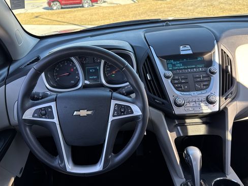 Used 2010 Chevrolet Equinox LT image 15