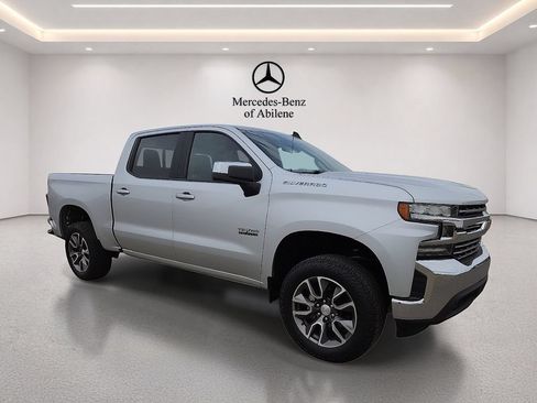 Used 2020 Chevrolet Silverado 1500 LT w/ Texas Edition RWD image 10