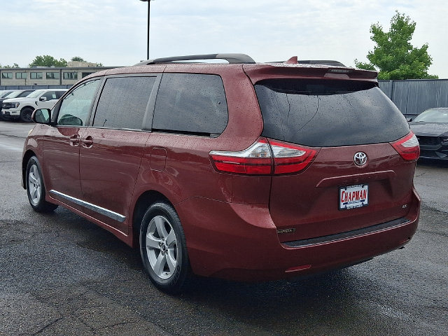 Used 2019 Toyota Sienna LE FWD image 4