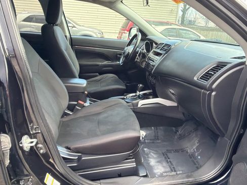 Used 2013 Mitsubishi Outlander Sport ES image 16