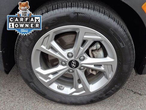 Certified 2023 Hyundai Kona SEL AWD/4WD image 11