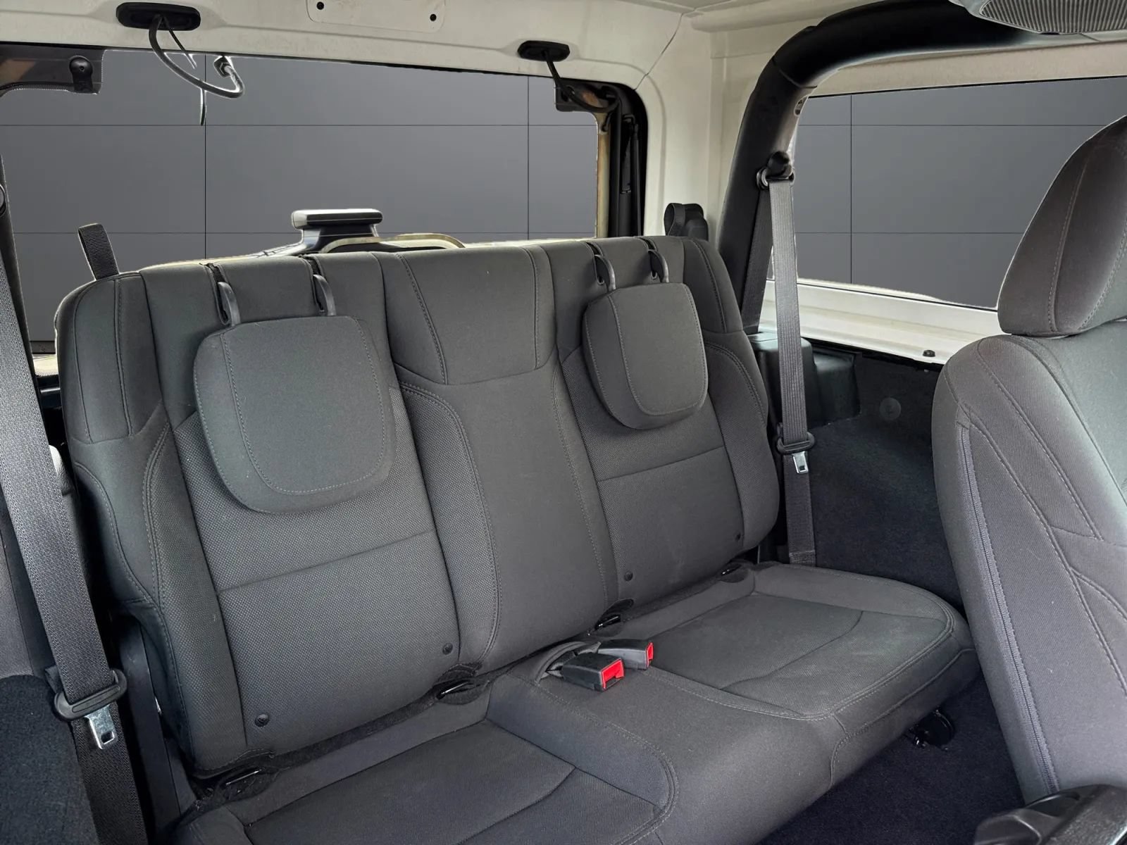 Used 2019 Jeep Wrangler Sport AWD/4WD image 20