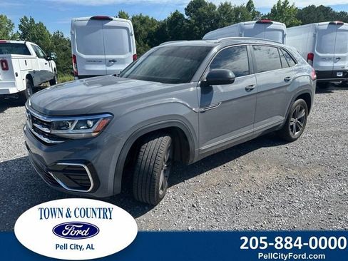 Used 2021 Volkswagen Atlas Cross Sport SE w/ Panoramic Sunroof Package FWD image 1