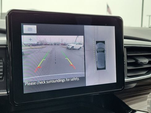 Used 2022 Ford Explorer Limited w/ Equipment Group 301A image 30