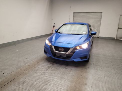 Used 2021 Nissan Versa SV FWD image 15