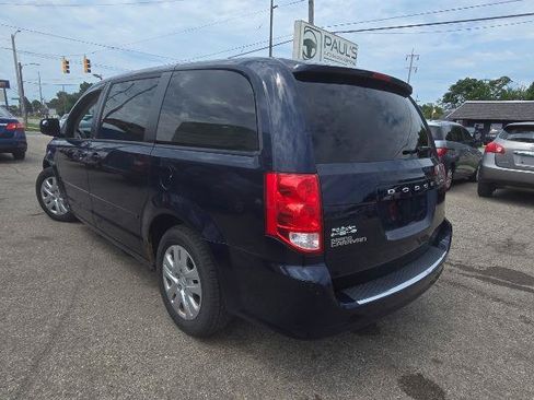 Used 2014 Dodge Grand Caravan SE w/ Quick Order Package 29E SE FWD image 4