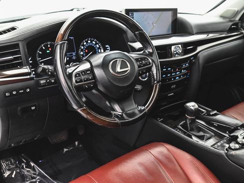 Used 2017 Lexus LX 570 4WD image 17