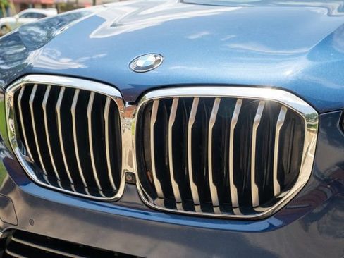 Used 2023 BMW X5 xDrive40i w/ Premium Package AWD/4WD image 9