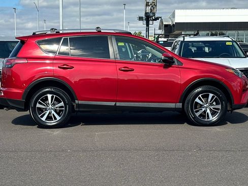 Used 2017 Toyota RAV4 XLE w/ All Weather Liner Package AWD/4WD image 3