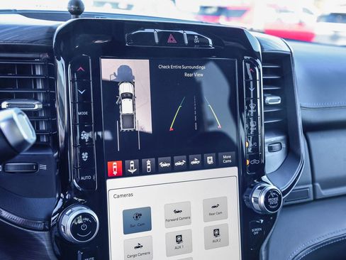 Used 2024 RAM 2500 Rebel w/ Towing Technology Group image 25